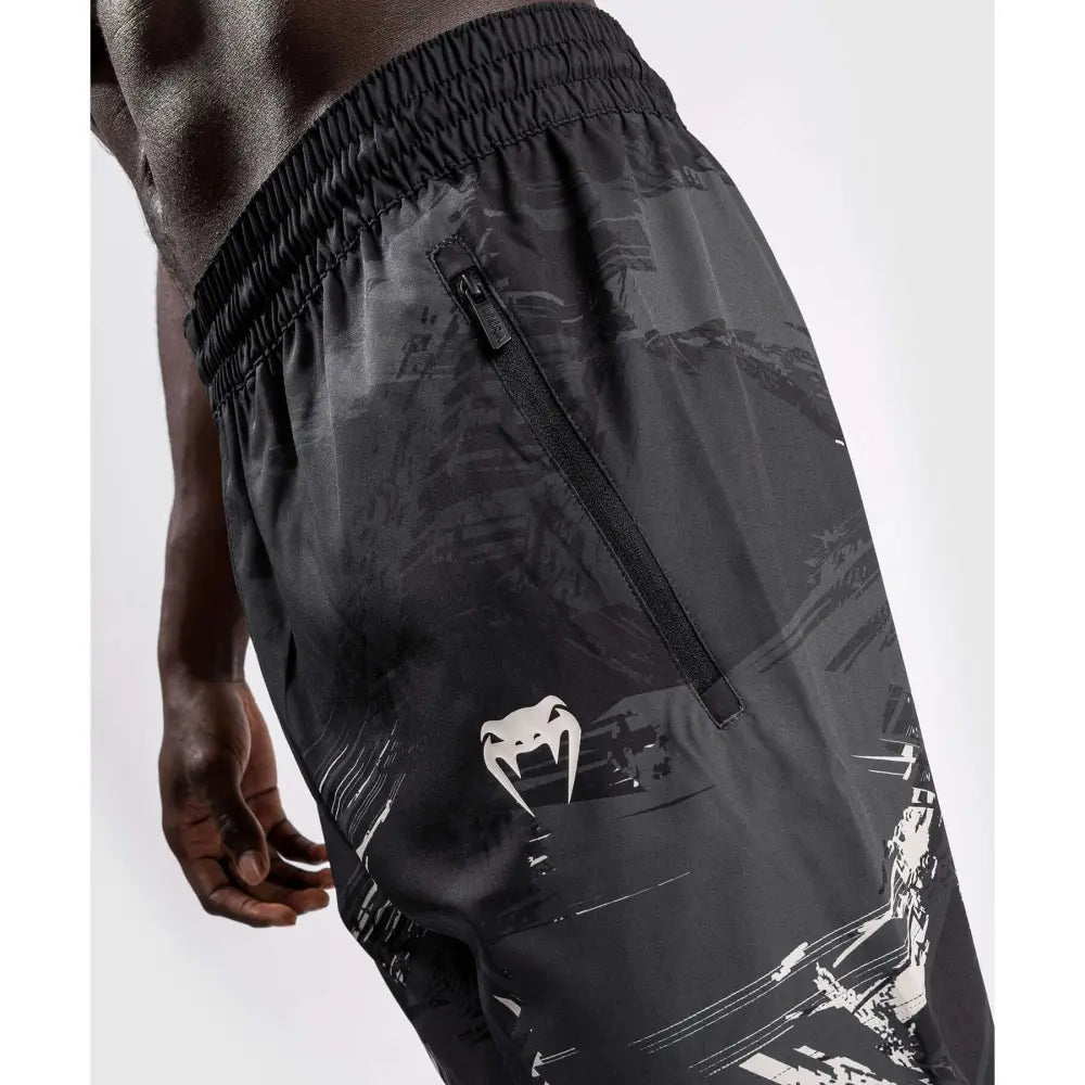zipper pockets