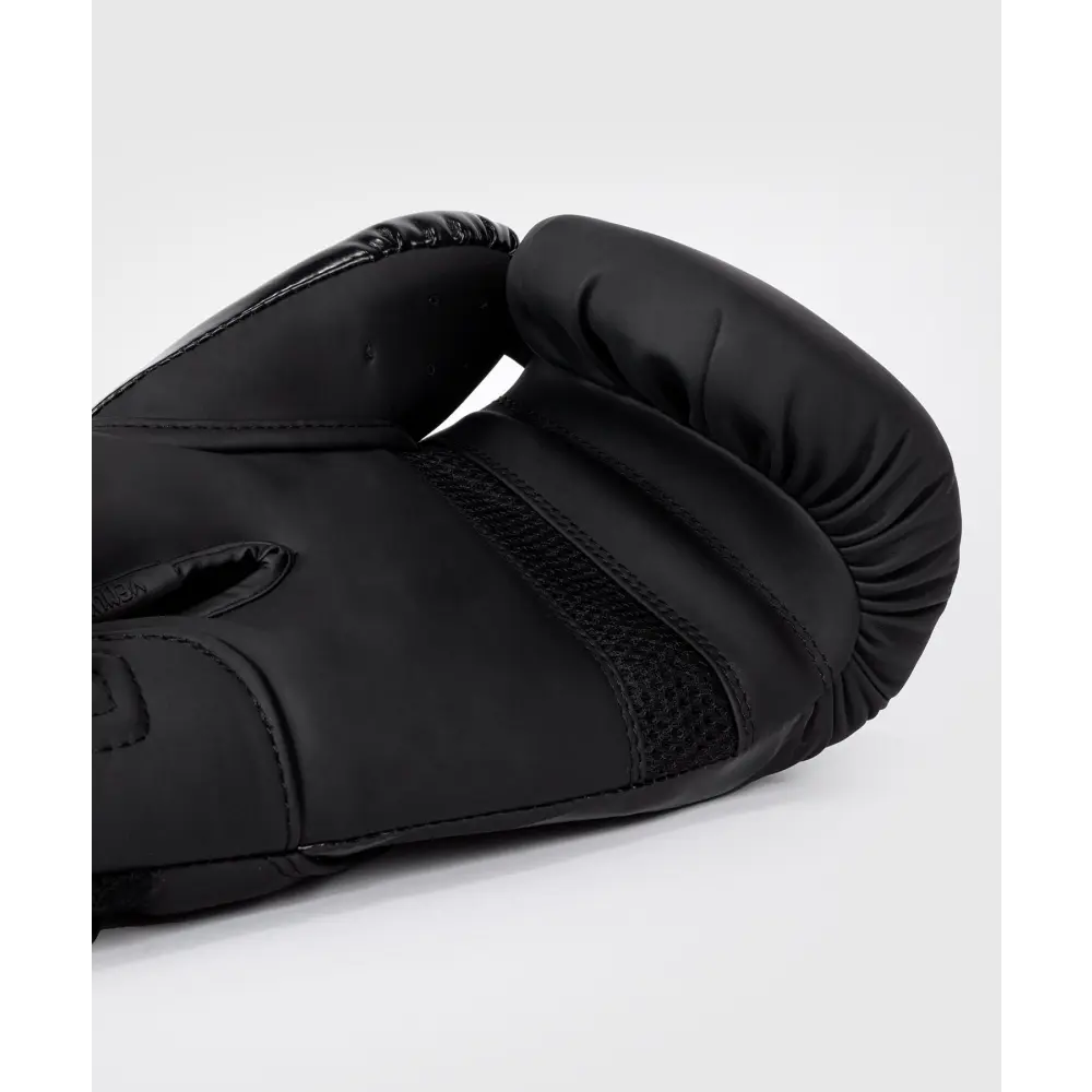 Venum Challenger 4.0 Boxing Gloves - Black/Black - MASA