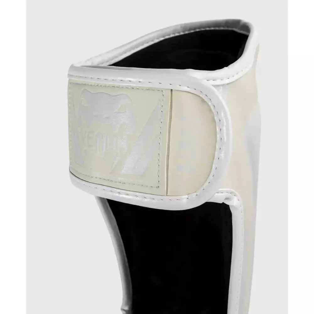 back of venum shin guard