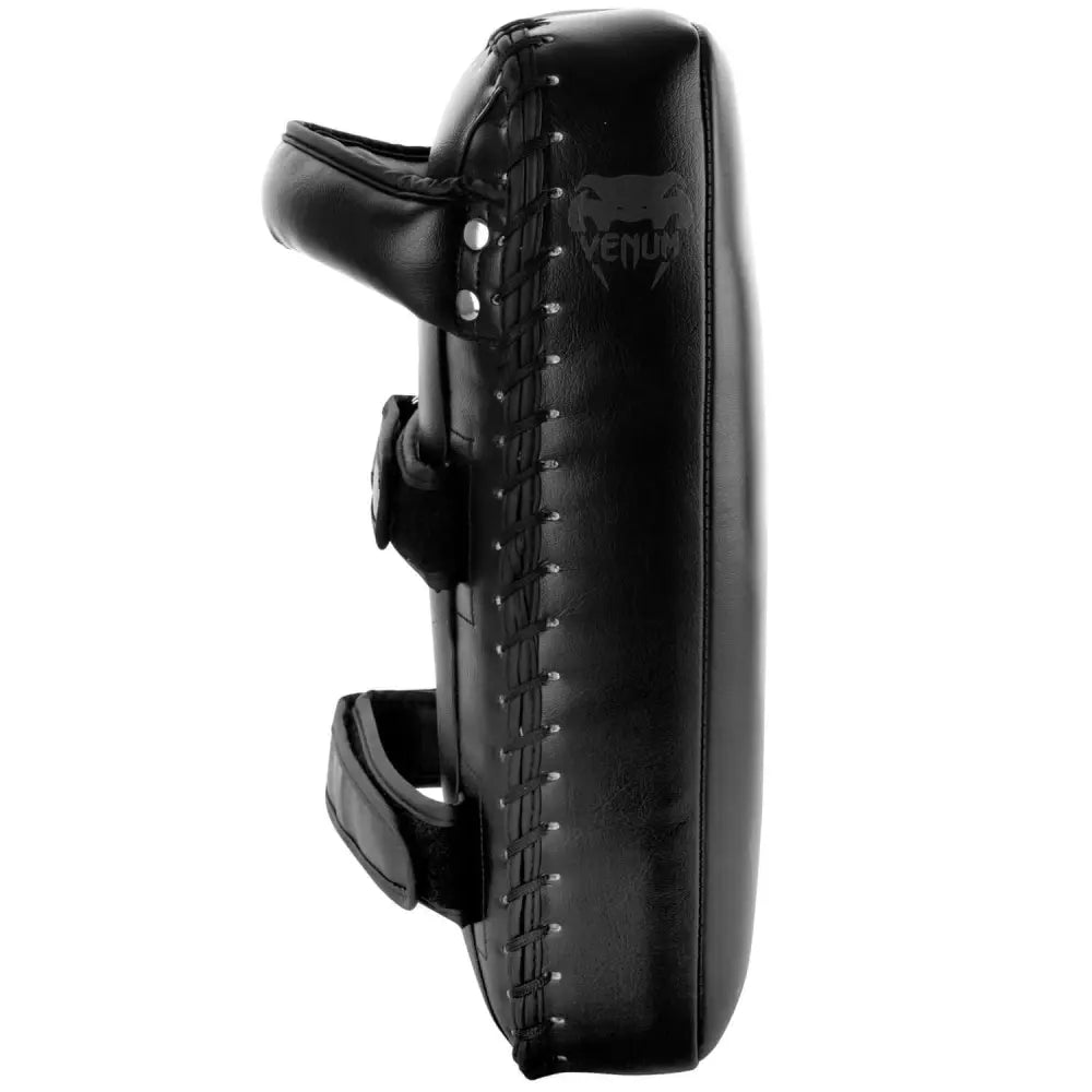 Venum Giant Kick Pads Black