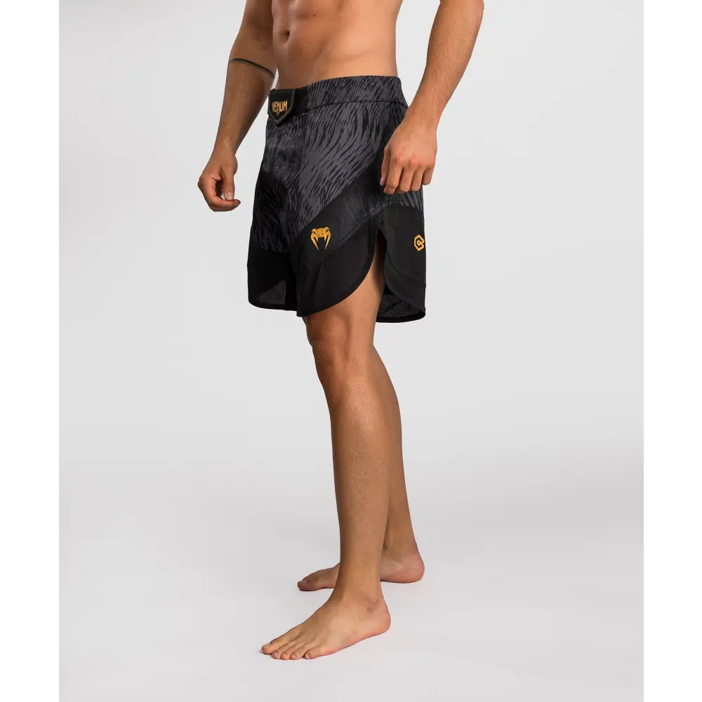 Venum x Chimaev Wild Borz Fightshorts - Black/Grey