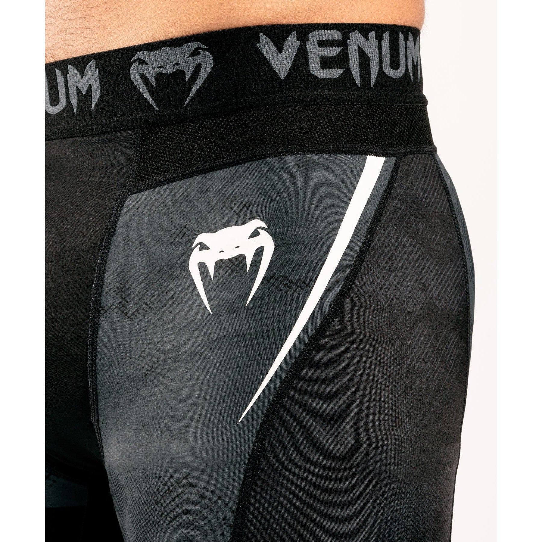 Venum Compression Shorts - MASA